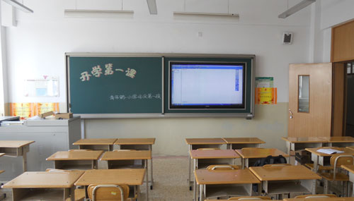 双旗科技液晶电子白板推动太原市青年路小学信息化