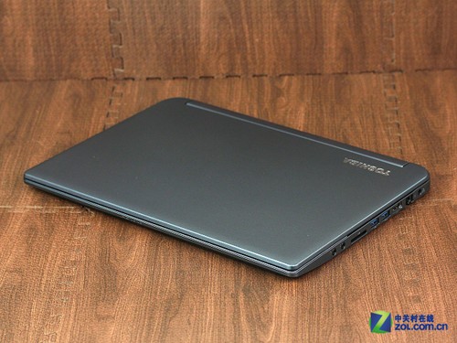 3999元独显超极本 东芝u900真机实拍
