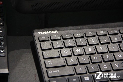 CES2013:东芝笔记本新品主打3D和触控