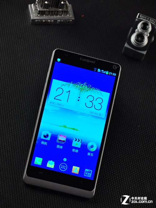 【高清图】 大屏双核秒1080p视频 千元酷派8720评测图25