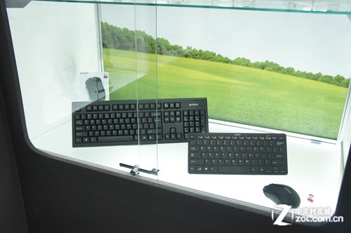 ���������� ˫�����ڶ���ƷCeBIT�ع� 
