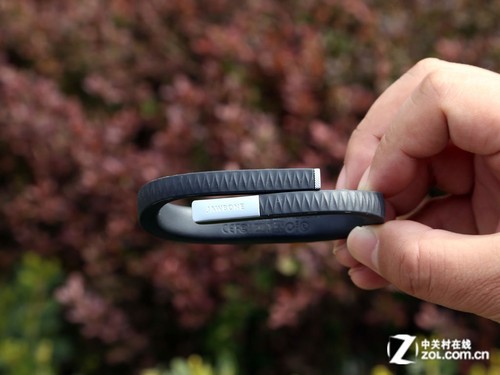 ϵ Jawbone UP2 
