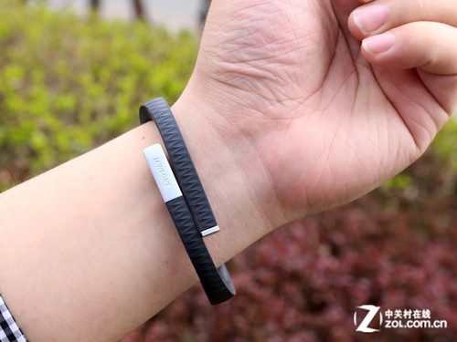 ϵ Jawbone UP2 