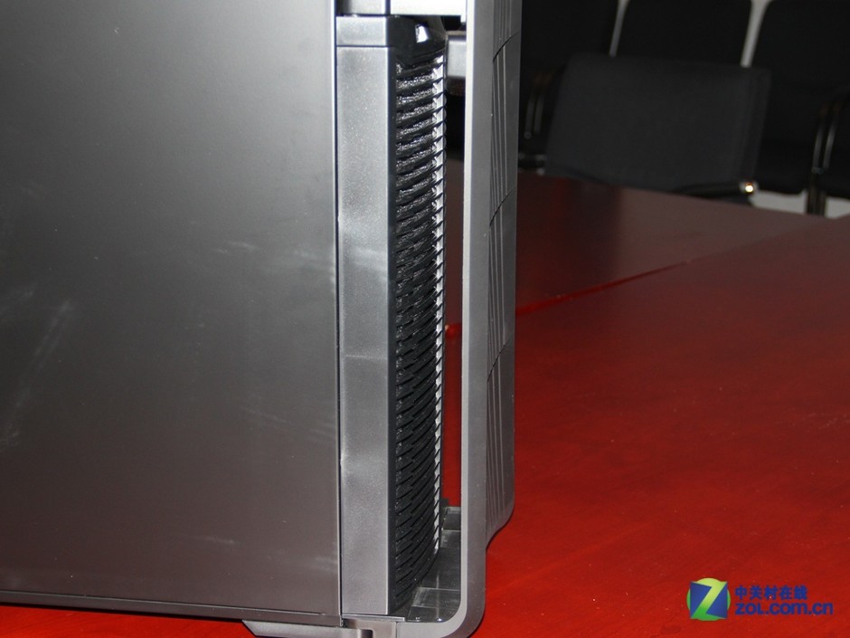 银欣乌鸦4机箱图赏