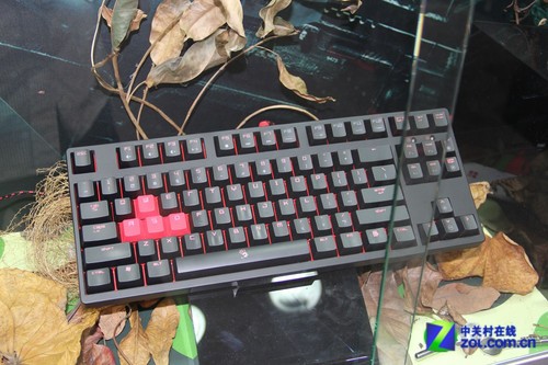 ���ػ�е�������� Ѫ������չ̨һ�� 