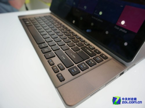COMPUTEX�ֳ����棺Acer R7�������α� 