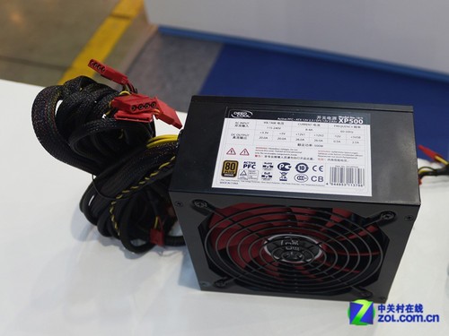����ɢ����ǳ� Computex���ݷ���չ̨ 