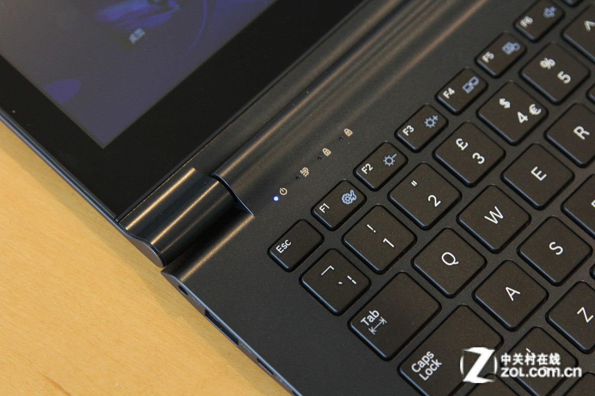 比macbook air更薄 三星915s3g新品首测 (9/51)