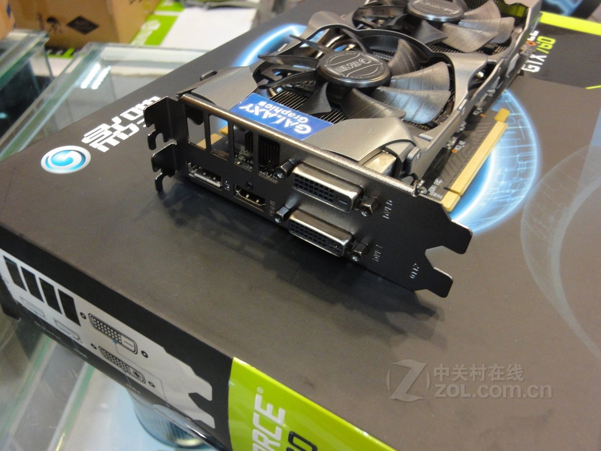 显卡 影驰显卡 影驰gtx760四星黑将 图片 实拍图18 / 21隐藏