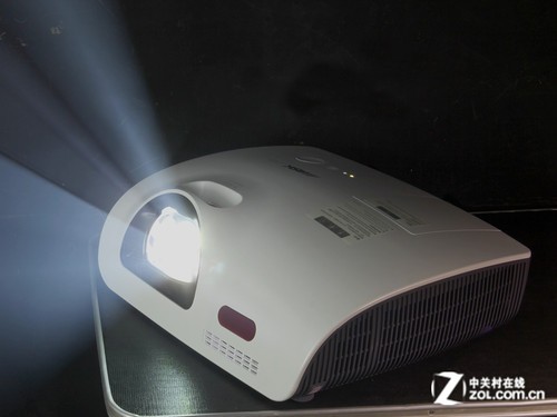 0.45投射比 短焦投影机ASK S3280测试