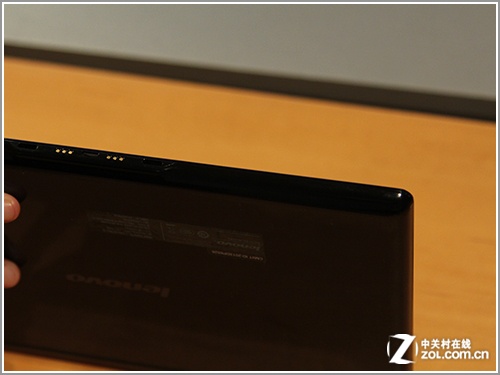 ��ʻ��vs������ ����MIIX�������� 