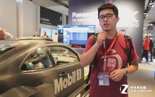 奔驰AMG来助阵 试玩松下4K展区赛车游戏