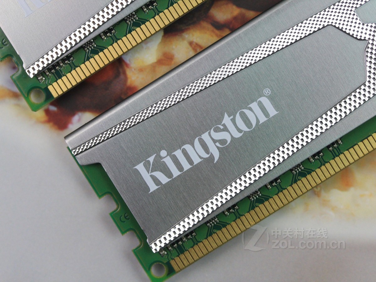 【高清图】 金士顿(kingston)16gb ddr3 2400(khx24c11x3k4/16x)效果
