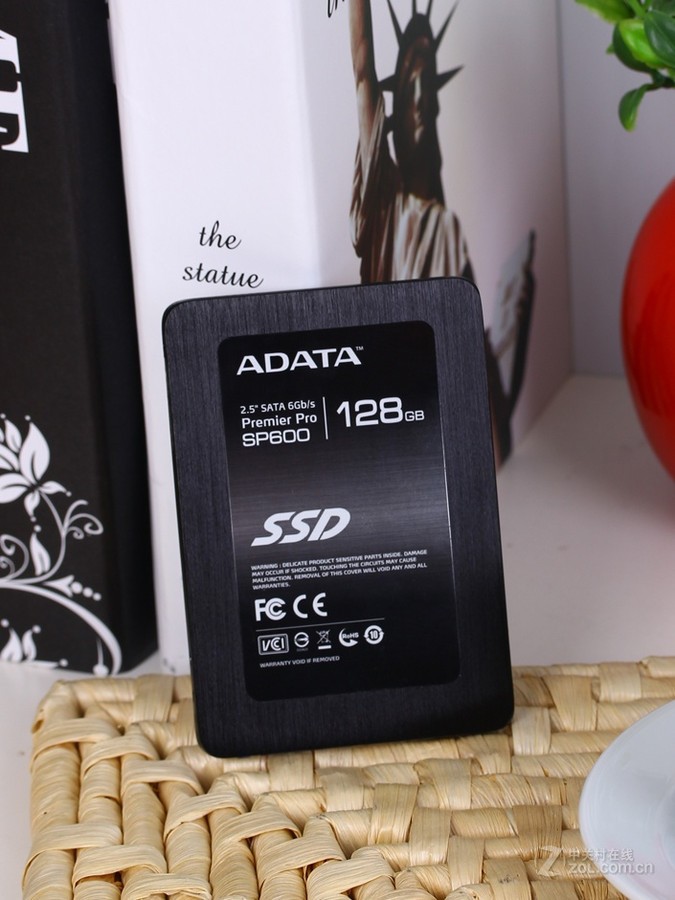 固态硬盘 威刚固态硬盘 威刚sp600(128gb) 图片 效果图 6 / 19隐藏