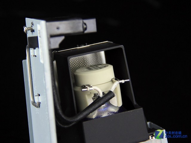 3D 1080p高亮家用投影 丽讯H1185HD图赏