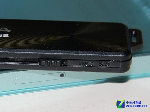  UE700 32GB 