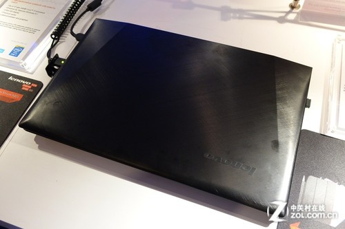 4K�ֱ���+GTX860M ����IdeaPad Y50���� 