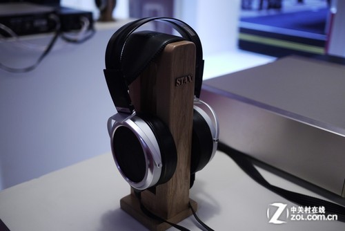 CES2014:STAX SR-009콢 