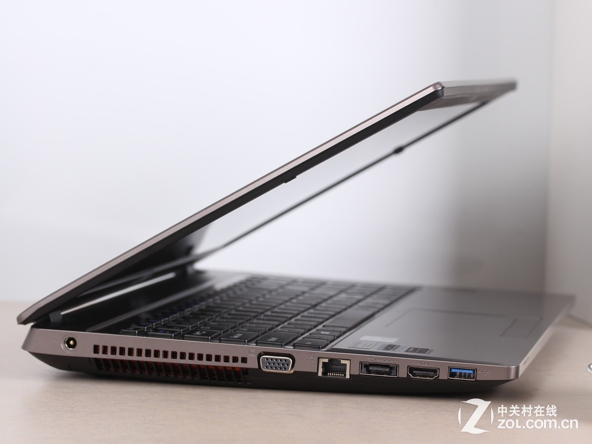 【高清图】 gt750m配固态硬盘 雷神g150sa爆款评测图22