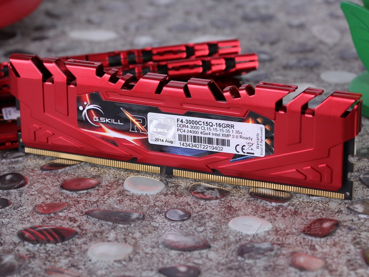 【高清图】 芝奇(gskill)ripjaws4 16gb ddr4 3000(f4-3000c15q-16grr