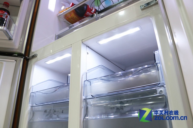 冰箱怎么挑选对开门还是十字门 cePZLamu5KrDk.jpg