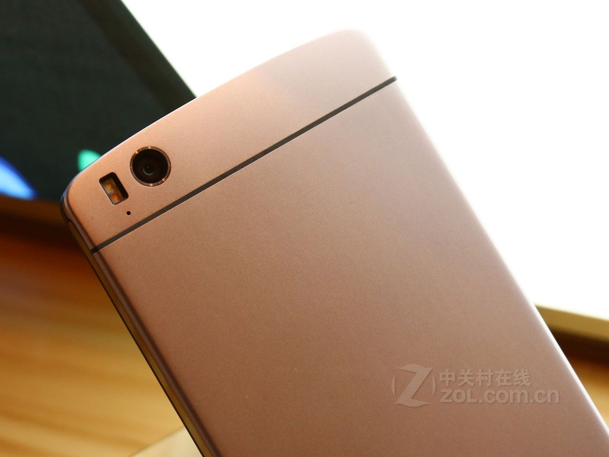 手机 manta手机 manta 7x(双4g) 图片 其他图赏39 / 85隐藏