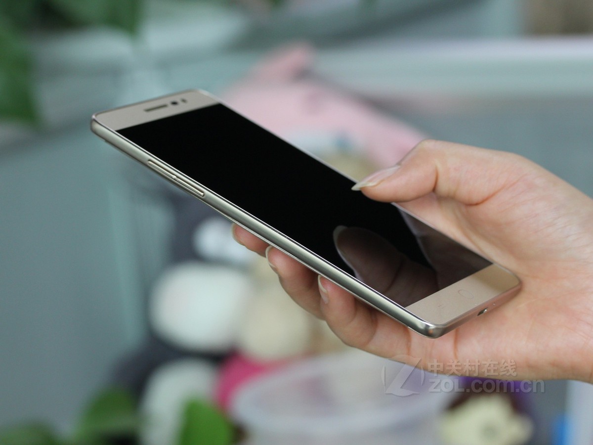 酷派锋尚pro(t2-00/全网通)