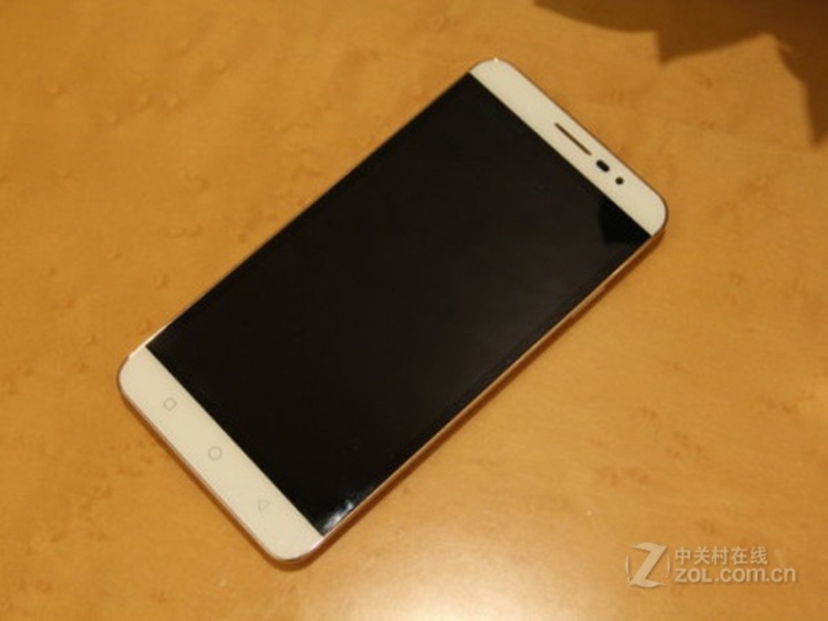 酷派锋尚2(y82-820/移动4g)