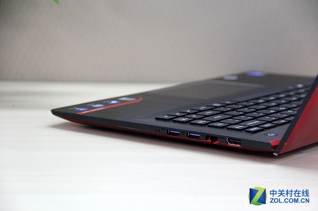 【高清图】 靓丽炽烈蔷薇红 联想s41纤薄笔记本评测图18