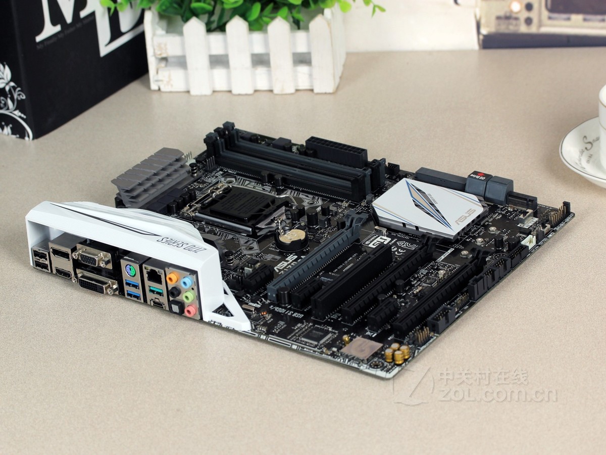 主板 华硕主板 华硕z170-a 图片 效果图18 / 36隐藏
