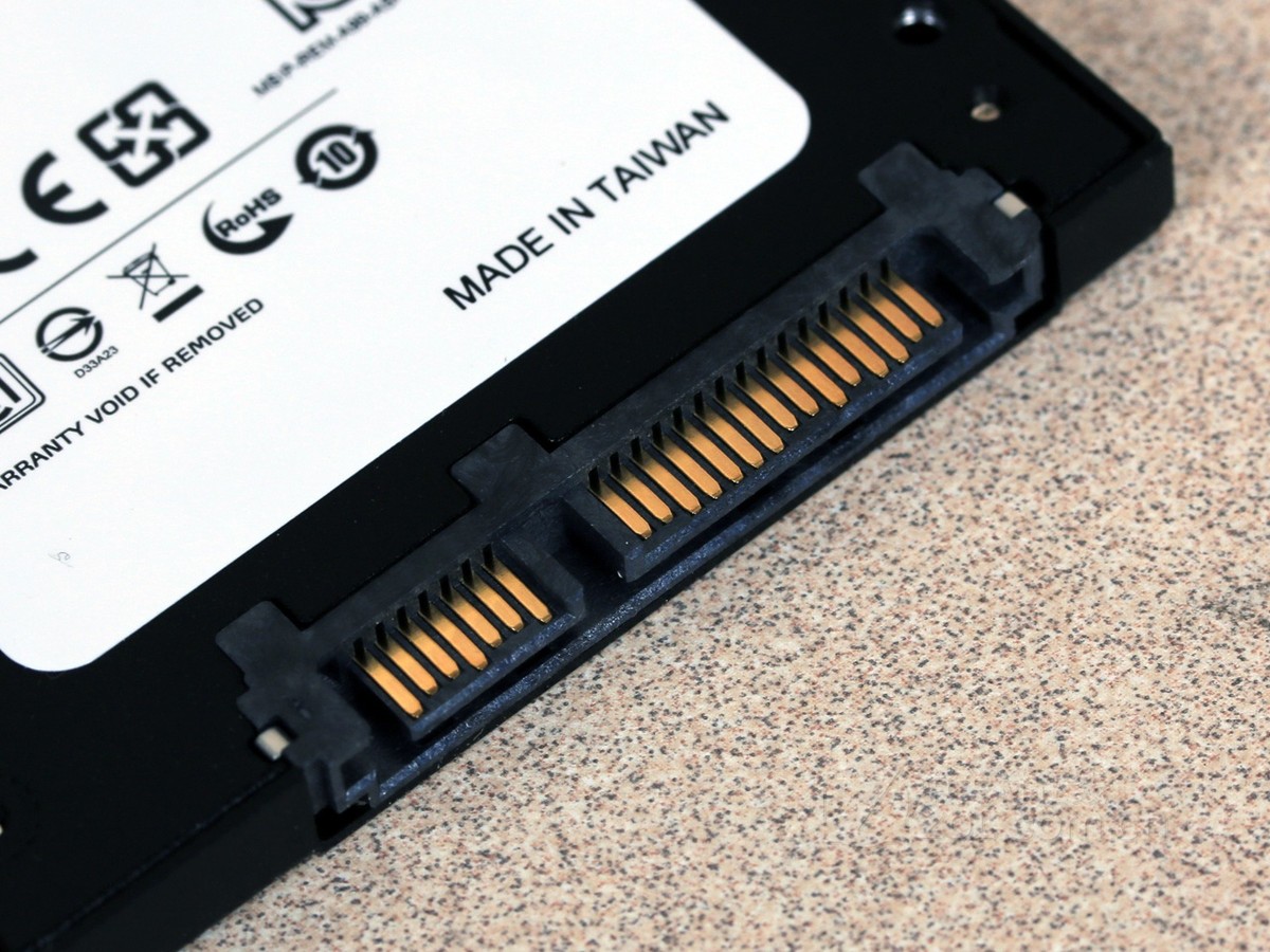 固态硬盘 威刚固态硬盘 威刚sp550(480gb) 图片 效果图12 / 15隐藏