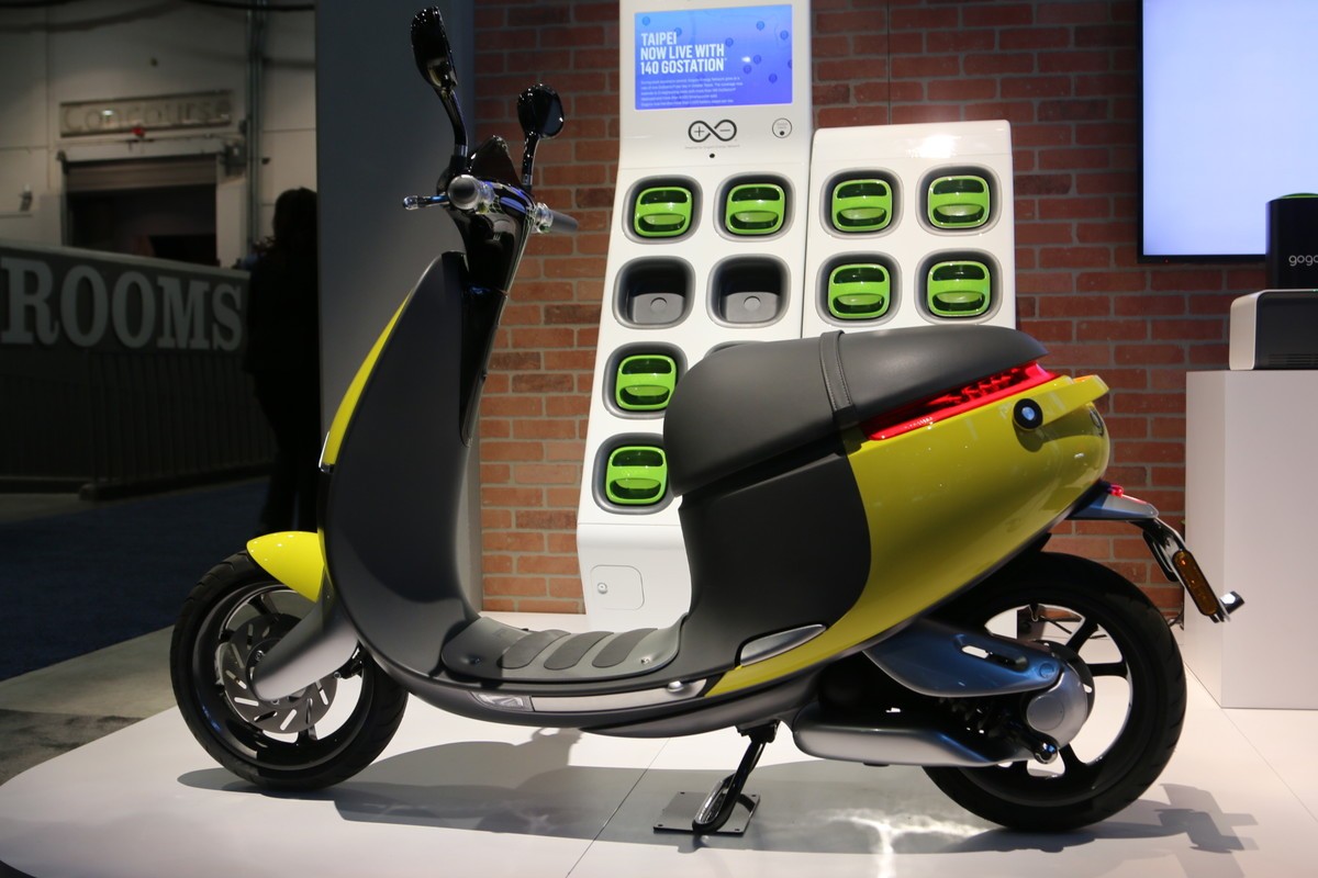 【高清图】 2016ces:gogoro plus电动摩托再升级图1