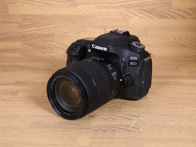 80D׻(EF-S 18-135mm IS USM)