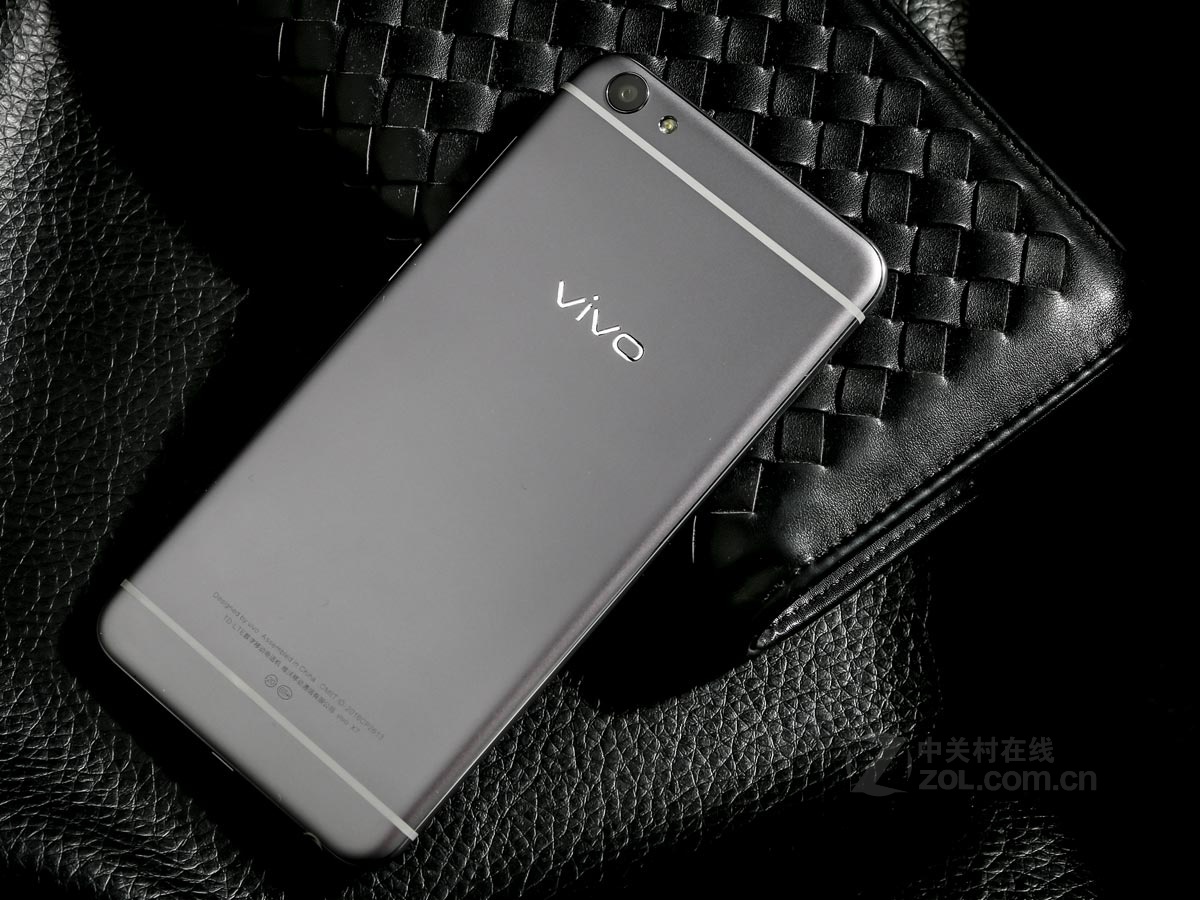 手机 vivo手机 vivo x7(全网通) 图片 其他图赏67 / 232隐藏 即将查看