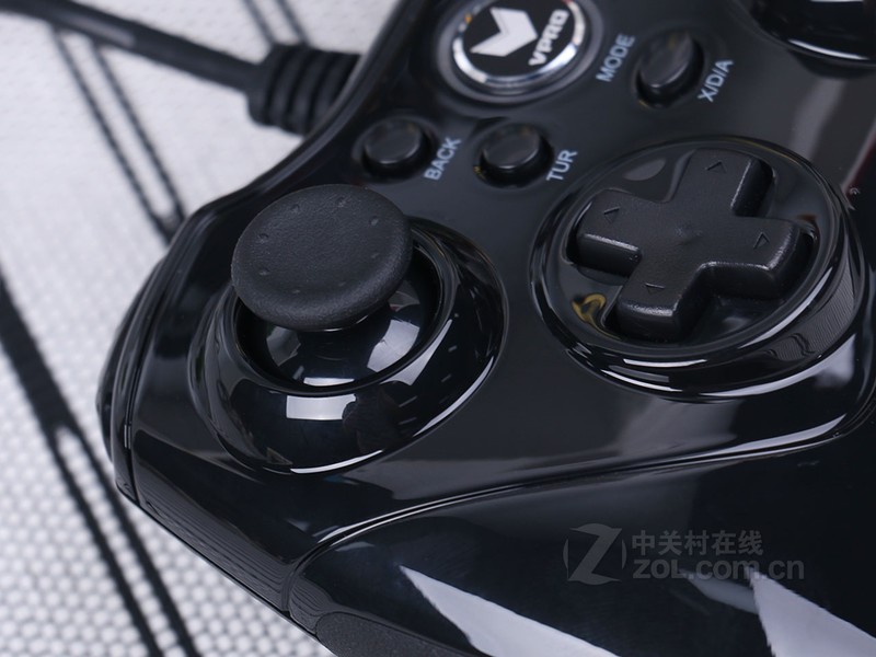 【高清图】 雷柏(rapoo)v600电竞级振动游戏手柄-2016版效果图 图101