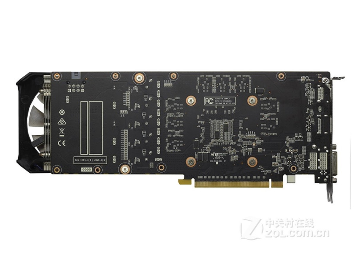 【高清图】 索泰(zotac)geforce gtx 1060-3gd5 霹雳t3 oc整体外观图