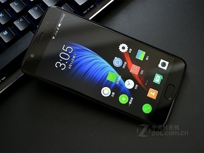 ivviv3运行流畅天猫普华锦讯数码专营店仅售1599元