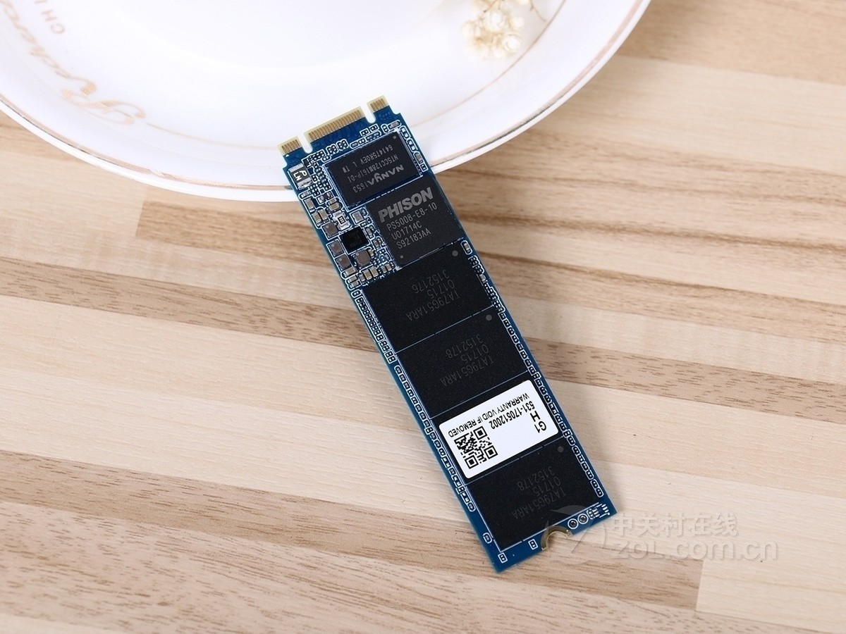 【高清图】 影驰(galaxy)铁甲战将m.2 pci-e 2280(240gb)效果图 图53