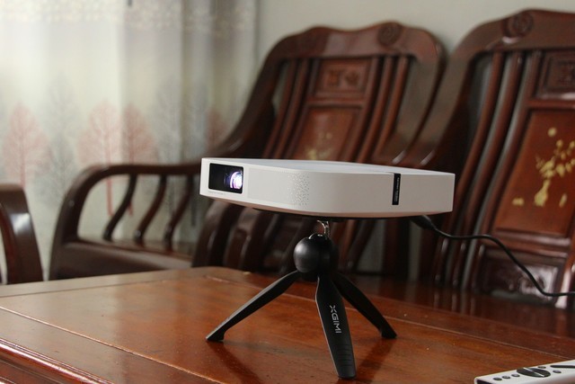 18钜惠来袭 极米智能投影京东大促