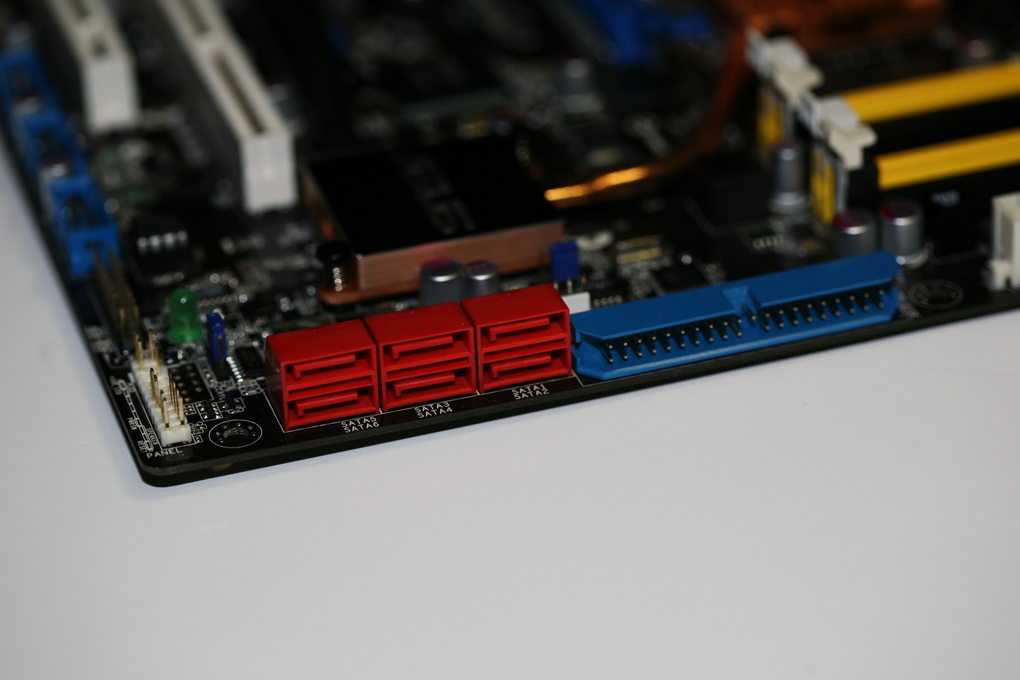 【高清图】 华硕p5q ws图7