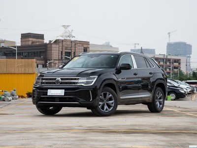  ;X 2023 Ŀ 330TSI 