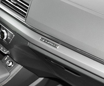 �µ�Q5L 2024�� 40 TFSI ʱ�ж������пط�����3
