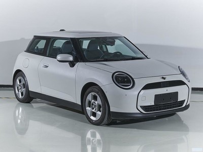 MINIԴ 2024 COOPER