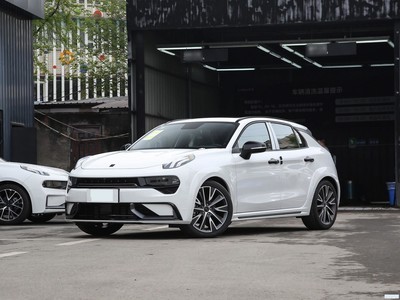 02 Hatchback 2022 2.0TD Plus