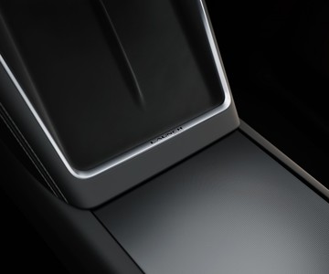 ��˹�� Model Y 2025�� �����������пط�����2