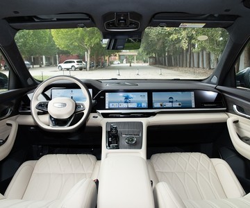 �������� ��ԽL 2025�� 2.0TD �Զ����ư��пط�����5