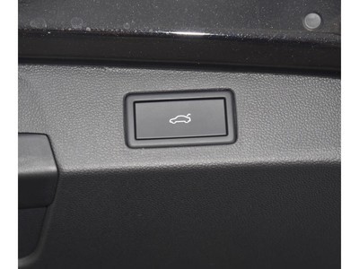 ���� ;��L 2025�� ���ڿ� 300TSI �Զ��������ڰ泵������7