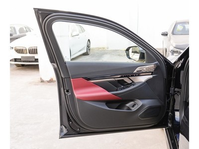 ����5ϵ 2025�� 525Li ������װ��������2