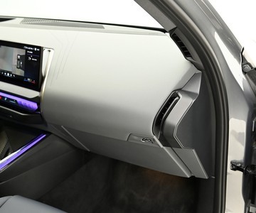 ����X3 2025�� xDrive25L ������װ�пط�����4