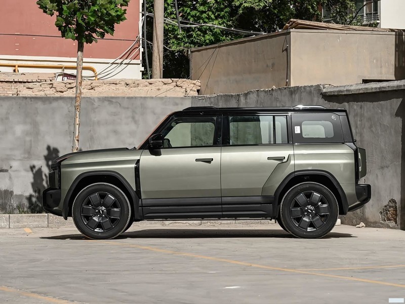 ������� ����X3 PLUS 2025�� 501���������